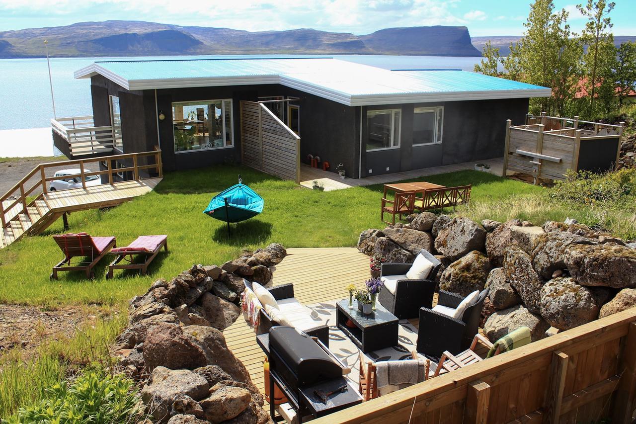 Guesthouse Stekkabol Patreksfjordur Eksteriør bilde